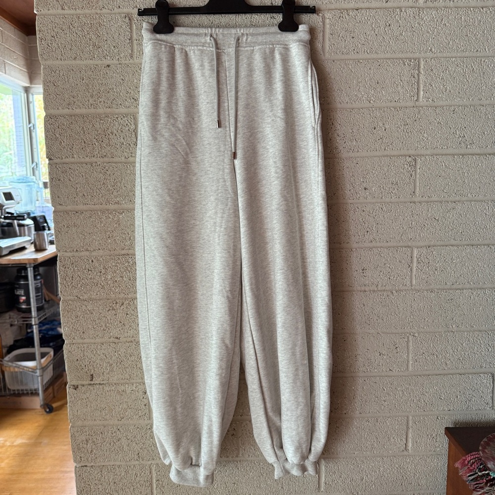 NAP Loungewear Grey Balloon Jogger Sweatpants Small NWOT